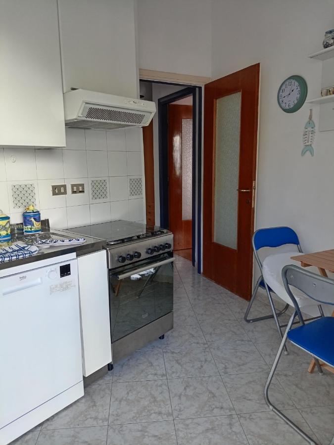 Appartamento Incantevole A Ospedaletti Bagian luar foto